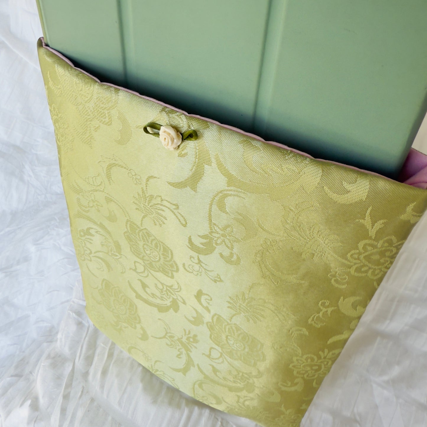 STRAWBERRY MATCHA iPad / Kindle Sleeve