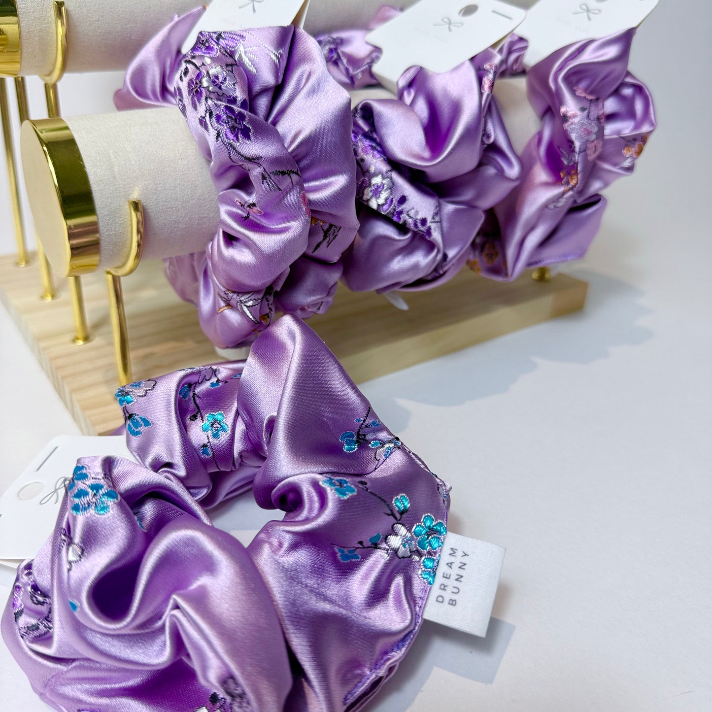 VIOLET VISION Satin Scrunchie Set