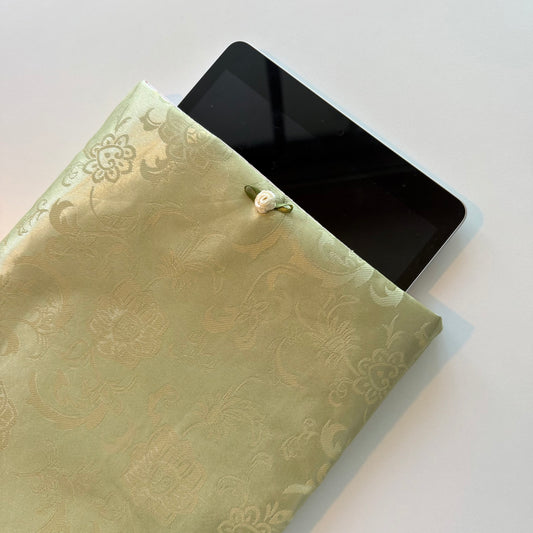 Strawberry Matcha iPad / Kindle Sleeve